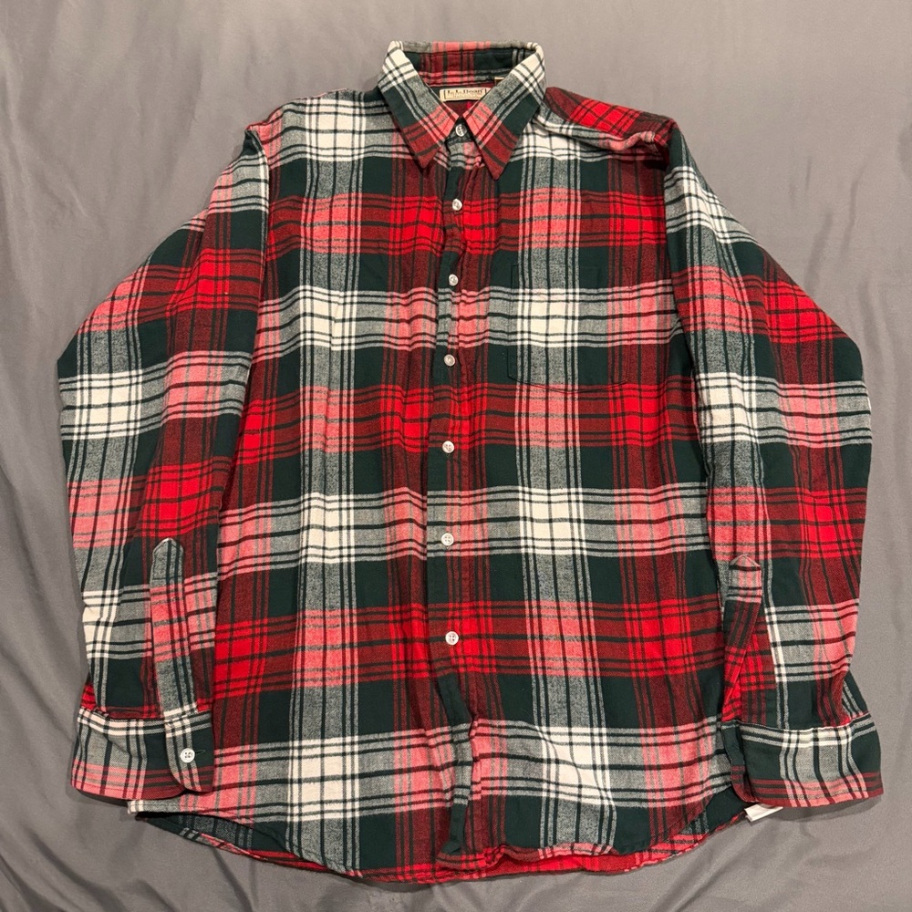 Vintage LL Bean Flannel Shirt‎ Mens Medium Red Scotch Plaid Regular Fit Made USA